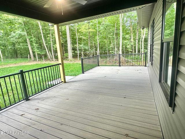 614 Apoka Lane, Crossville, TN 38572
