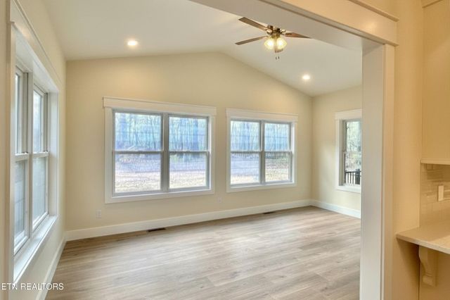 614 Apoka Lane, Crossville, TN 38572