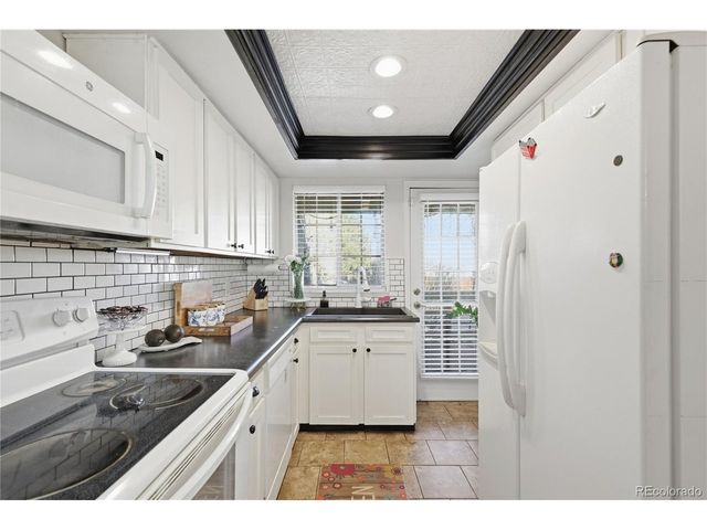 12106 E 2nd Dr, Aurora, CO 80011