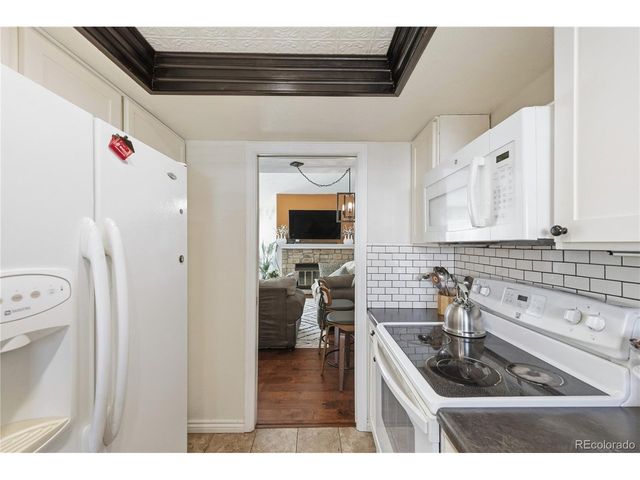 12106 E 2nd Dr, Aurora, CO 80011