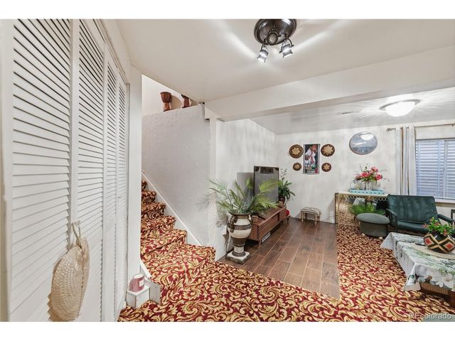 12106 E 2nd Dr, Aurora, CO 80011