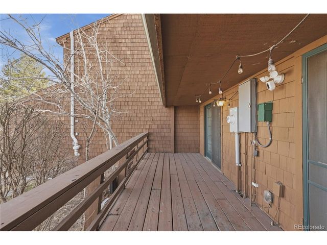 12106 E 2nd Dr, Aurora, CO 80011