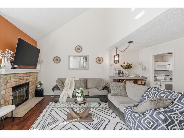 12106 E 2nd Dr, Aurora, CO 80011