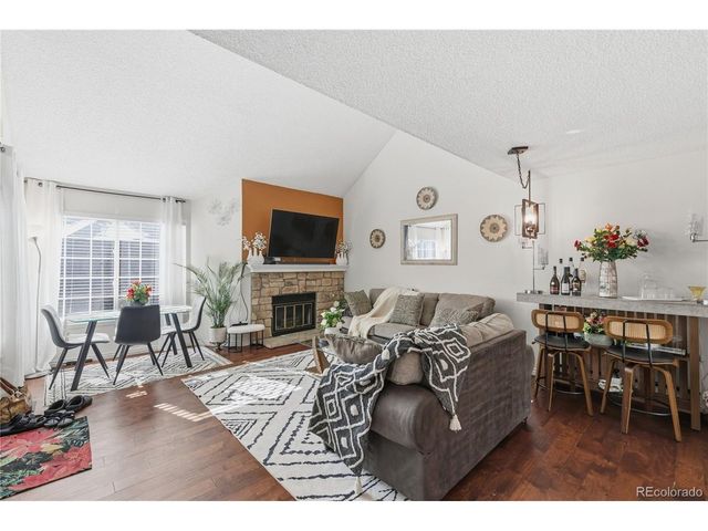 12106 E 2nd Dr, Aurora, CO 80011