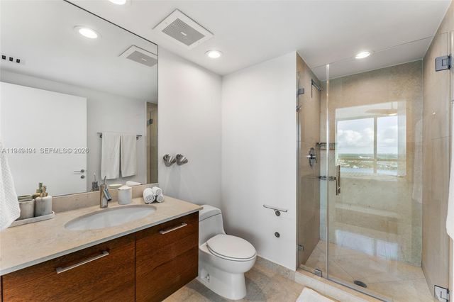 450 Alton Rd 2703, Miami Beach, FL 33139