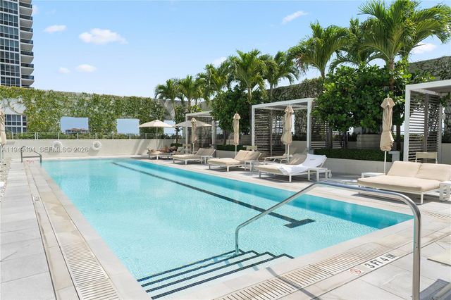 450 Alton Rd 2703, Miami Beach, FL 33139