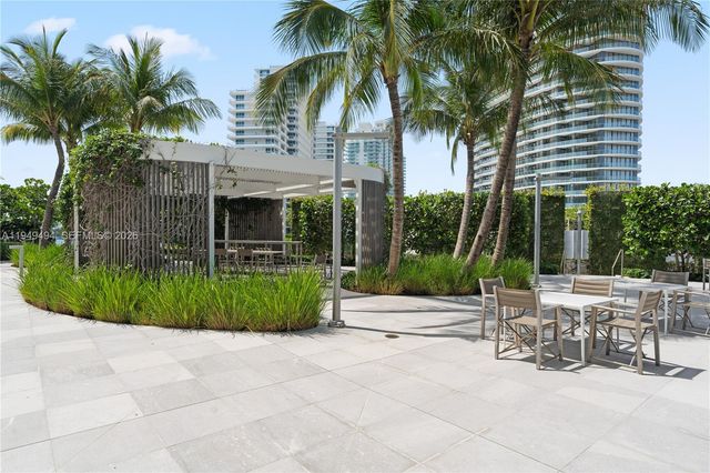 450 Alton Rd 2703, Miami Beach, FL 33139