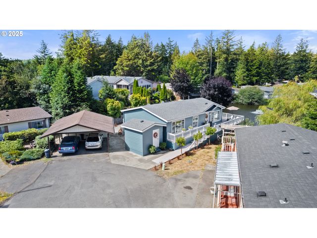 1975 SHOREPINES Dr, Coos Bay, OR 97420