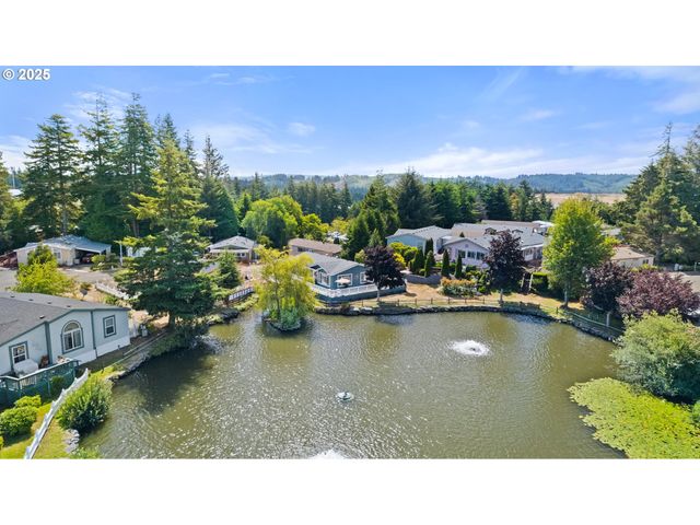 1975 SHOREPINES Dr, Coos Bay, OR 97420