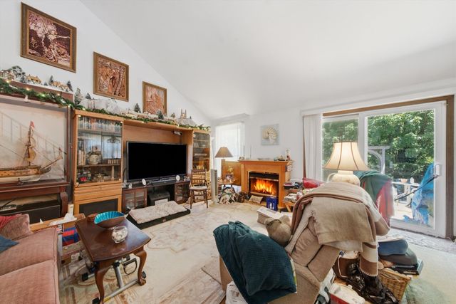 2924 Acorn Lane, Northbrook, IL 60062