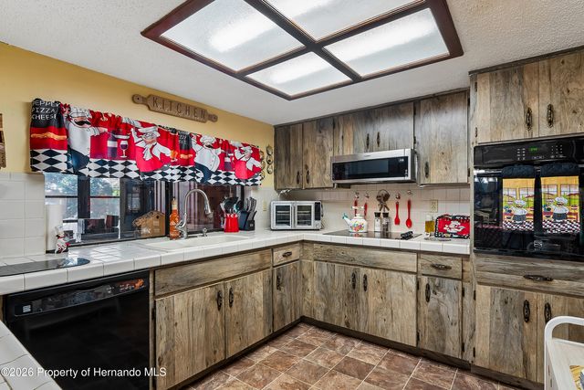 11122 Maderia Street, Spring Hill, FL 34609