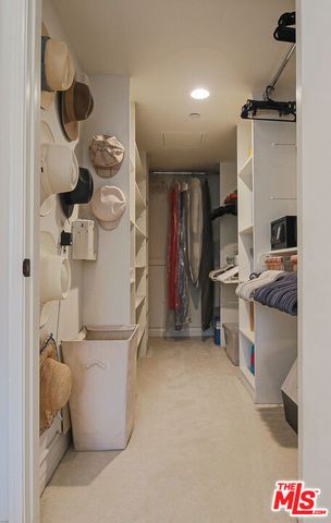 10390 La Grange Avenue PH3, Los Angeles, CA 90025