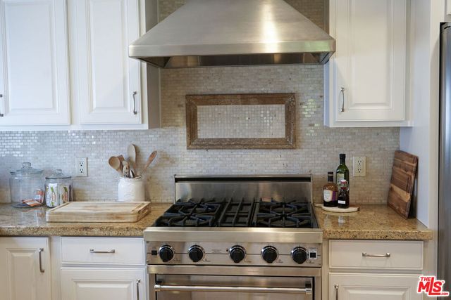 10390 La Grange Avenue PH3, Los Angeles, CA 90025