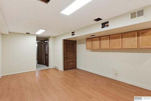 13435 Cedar Street, Omaha, NE 68144