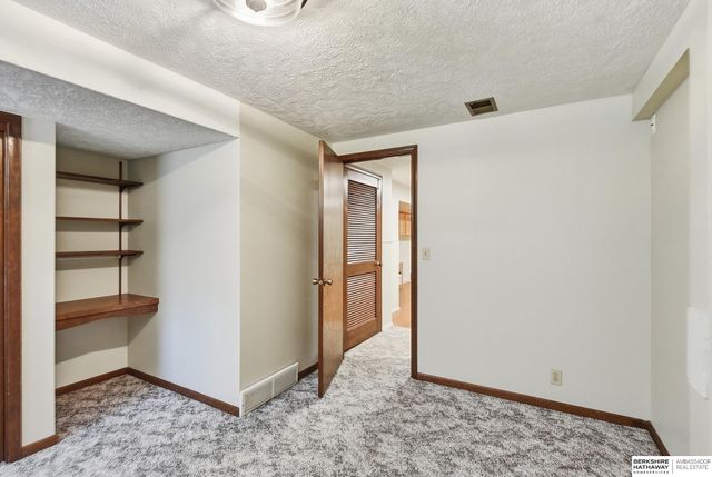 13435 Cedar Street, Omaha, NE 68144