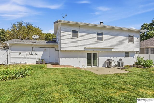 13435 Cedar Street, Omaha, NE 68144