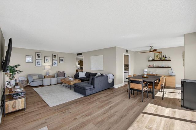 5510 N Ocean Drive 2d, Singer Island, FL 33404