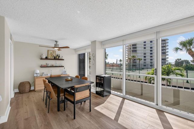 5510 N Ocean Drive 2d, Singer Island, FL 33404