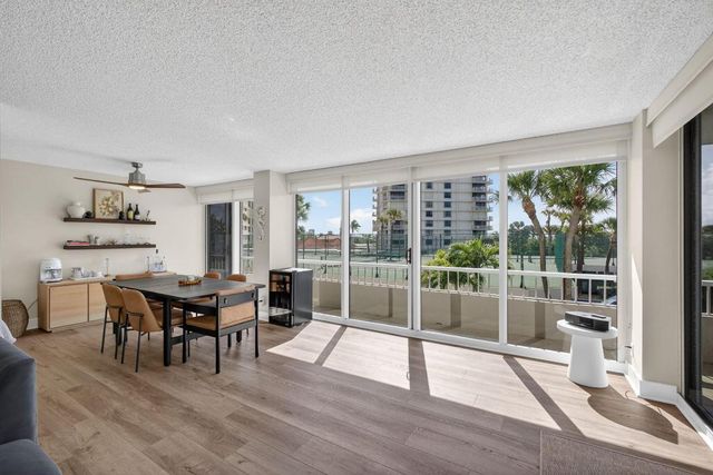5510 N Ocean Drive 2d, Singer Island, FL 33404