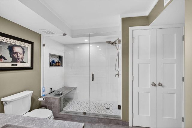 5510 N Ocean Drive 2d, Singer Island, FL 33404