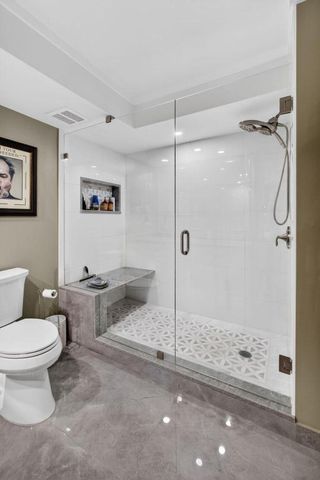 5510 N Ocean Drive 2d, Singer Island, FL 33404