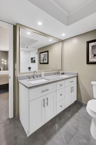 5510 N Ocean Drive 2d, Singer Island, FL 33404