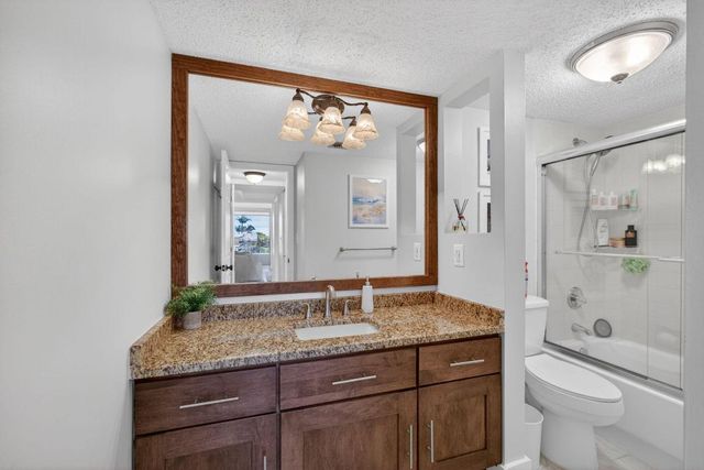 5510 N Ocean Drive 2d, Singer Island, FL 33404