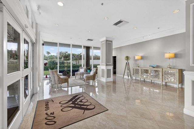 5510 N Ocean Drive 2d, Singer Island, FL 33404