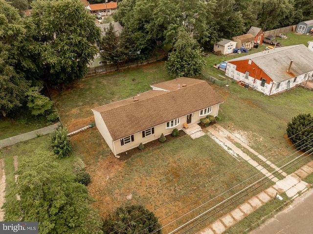 58 HOLLY BLVD, Southampton, NJ 08088