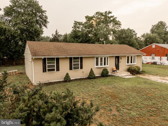 58 HOLLY BLVD, Southampton, NJ 08088