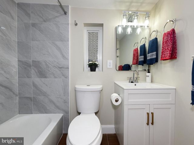1102 CARROLL ST, Baltimore, MD 21230