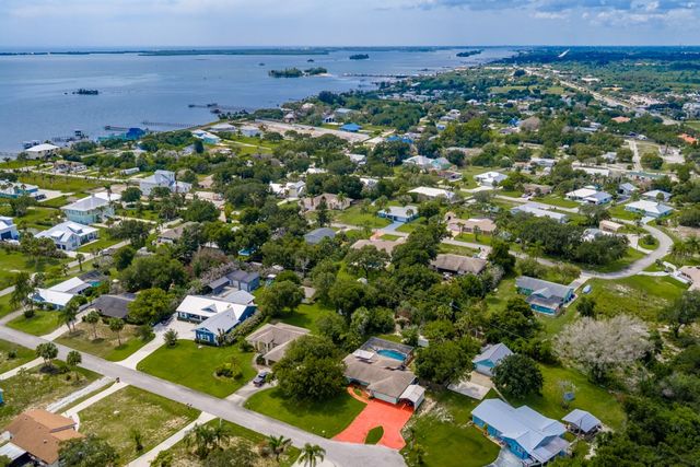 7685 134th Street, Sebastian, FL 32958