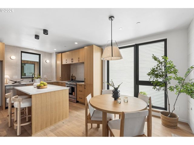4611 N CAMPBELL Ave, Portland, OR 97217