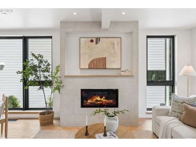 4611 N CAMPBELL Ave, Portland, OR 97217