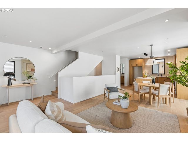 4611 N CAMPBELL Ave, Portland, OR 97217