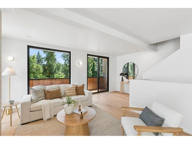 4611 N CAMPBELL Ave, Portland, OR 97217
