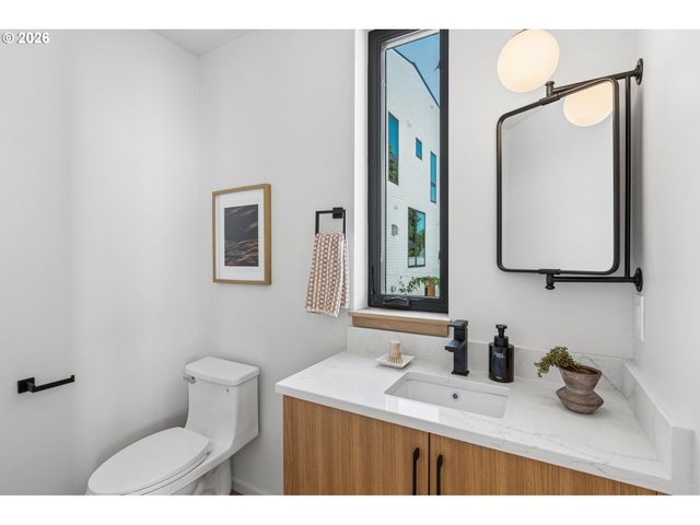 4611 N CAMPBELL Ave, Portland, OR 97217