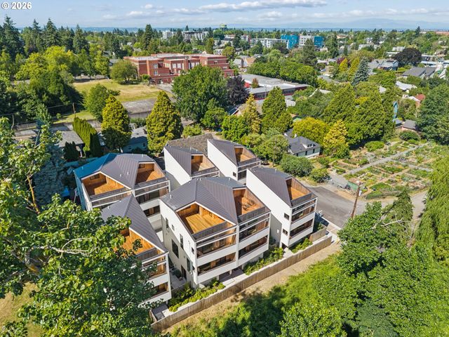 4611 N CAMPBELL Ave, Portland, OR 97217