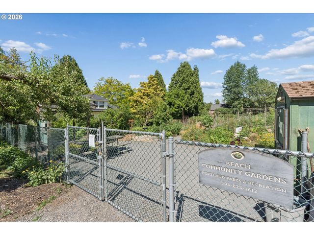 4611 N CAMPBELL Ave, Portland, OR 97217