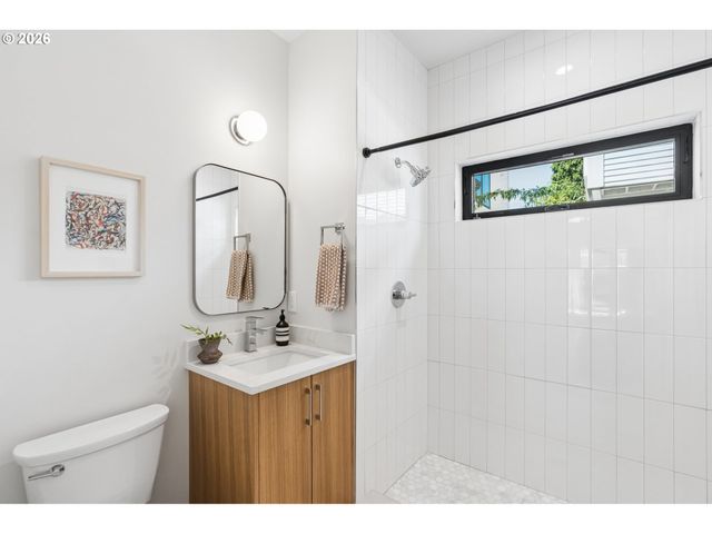 4611 N CAMPBELL Ave, Portland, OR 97217