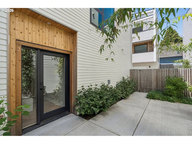 4611 N CAMPBELL Ave, Portland, OR 97217