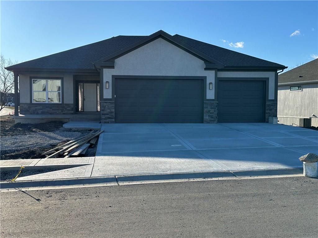 464 Green Drive, Lawson, MO 64062