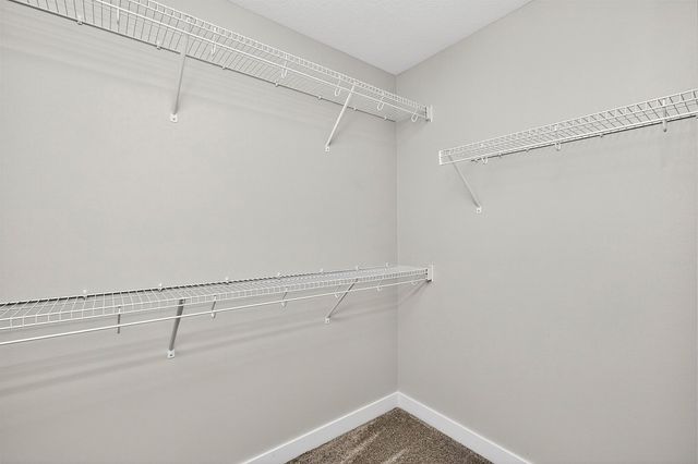 695 SE Mesa Drive, Waukee, IA 50263