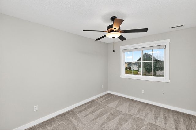 695 SE Mesa Drive, Waukee, IA 50263