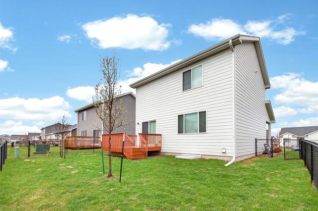 695 SE Mesa Drive, Waukee, IA 50263