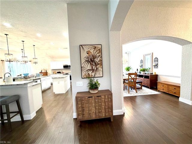 2328 Edmenton DR, Virginia Beach, VA 23456