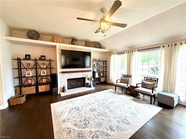 2328 Edmenton DR, Virginia Beach, VA 23456