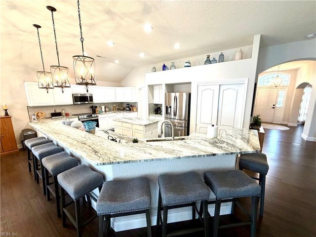 2328 Edmenton DR, Virginia Beach, VA 23456