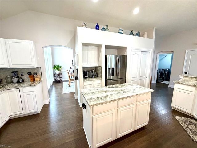 2328 Edmenton DR, Virginia Beach, VA 23456