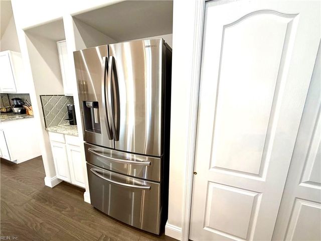 2328 Edmenton DR, Virginia Beach, VA 23456